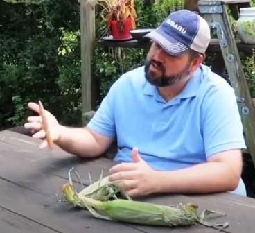 Demo of a Corn Husking Peg